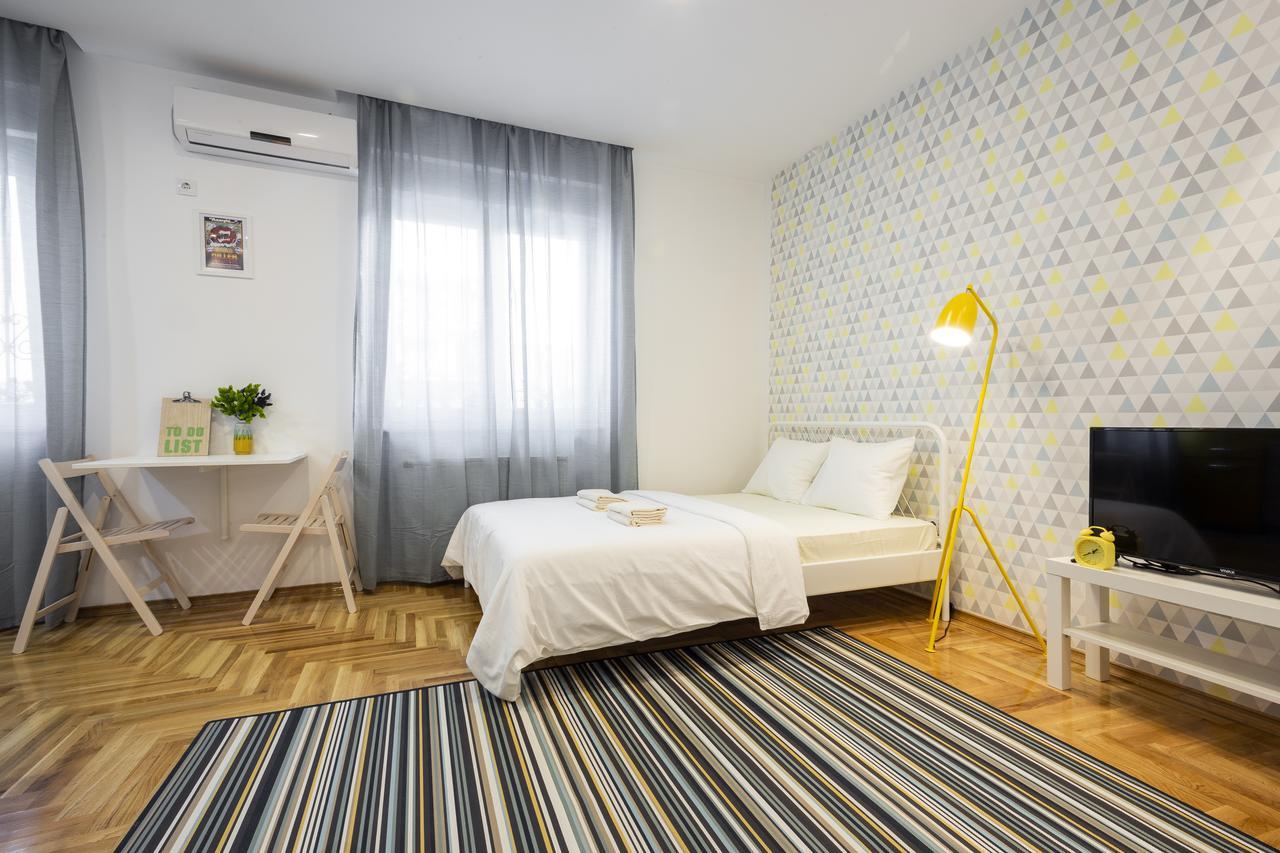 Giallo Apartment - Free Private Parking 노비사드 외부 사진