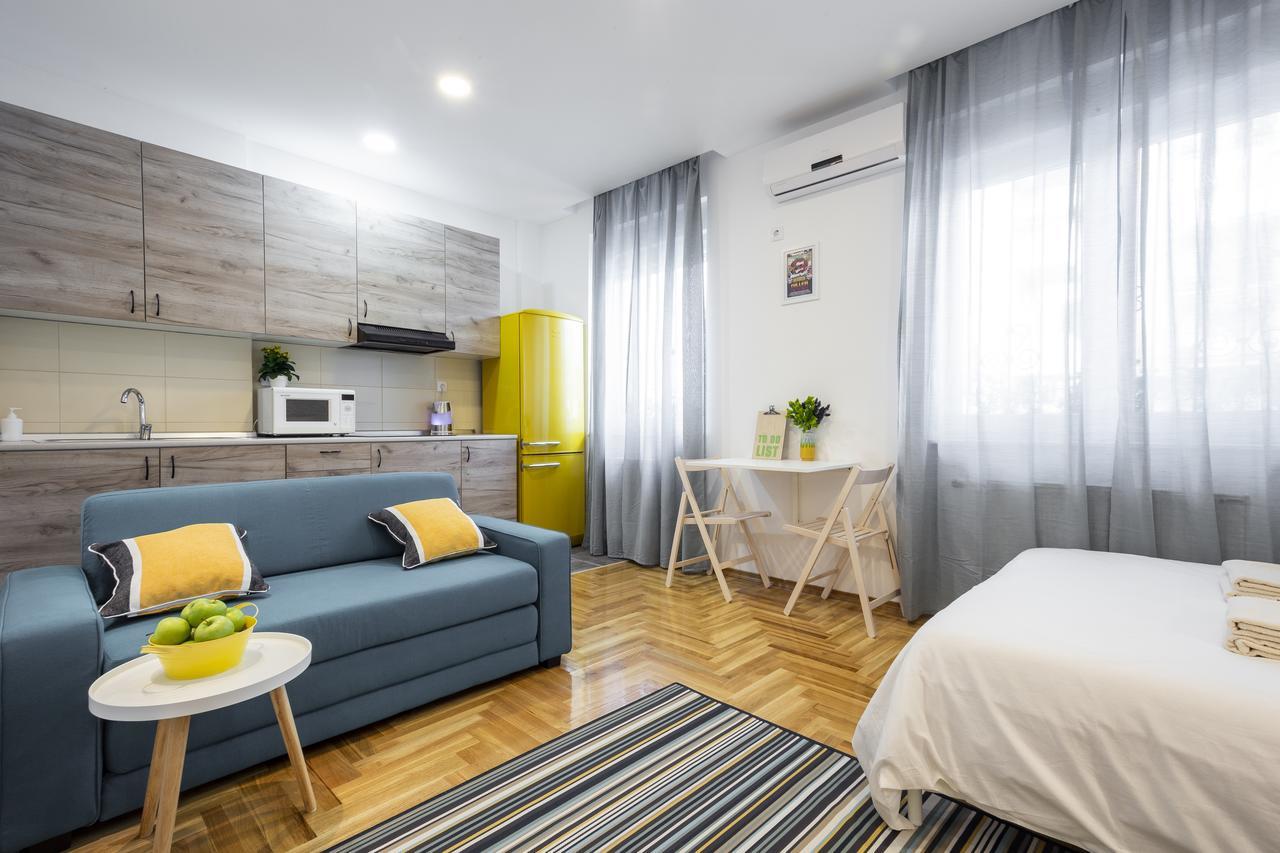 Giallo Apartment - Free Private Parking 노비사드 외부 사진